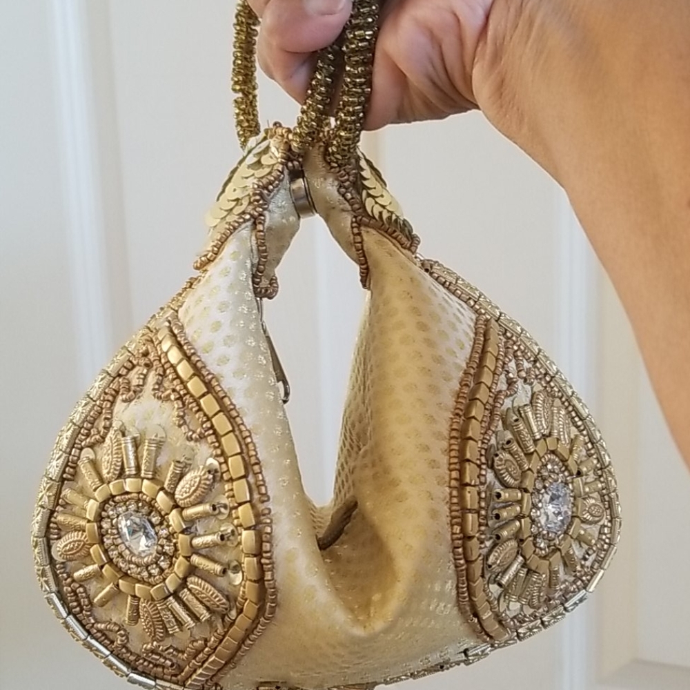Brand new small bag. - Picture 2 of 5